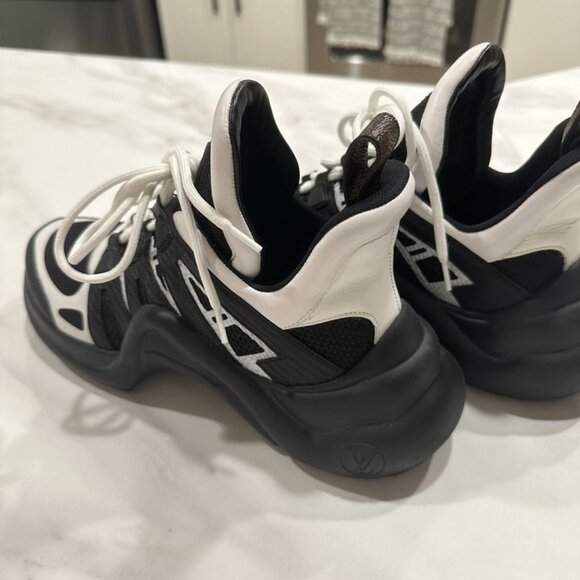 Louis Vuitton Archlight Sneakers Black/White Women’s 8.5 – Worn Once - Picture 6 of 6